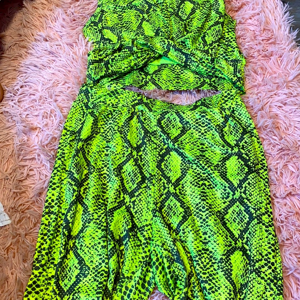 Snake skin top and biker shorts